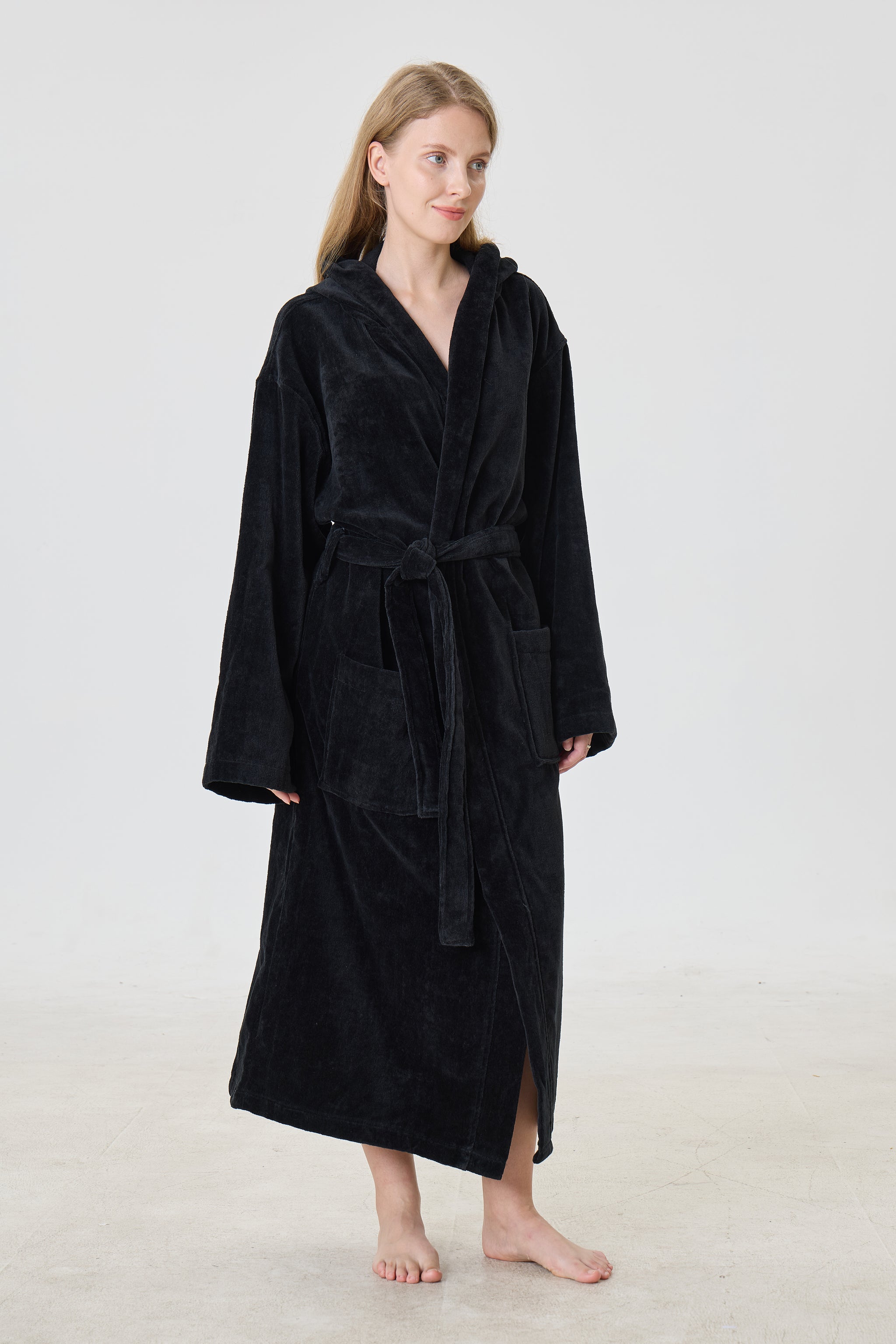 Noir Luxe Hooded Turkish Cotton Spa Bathrobe - Crescentt