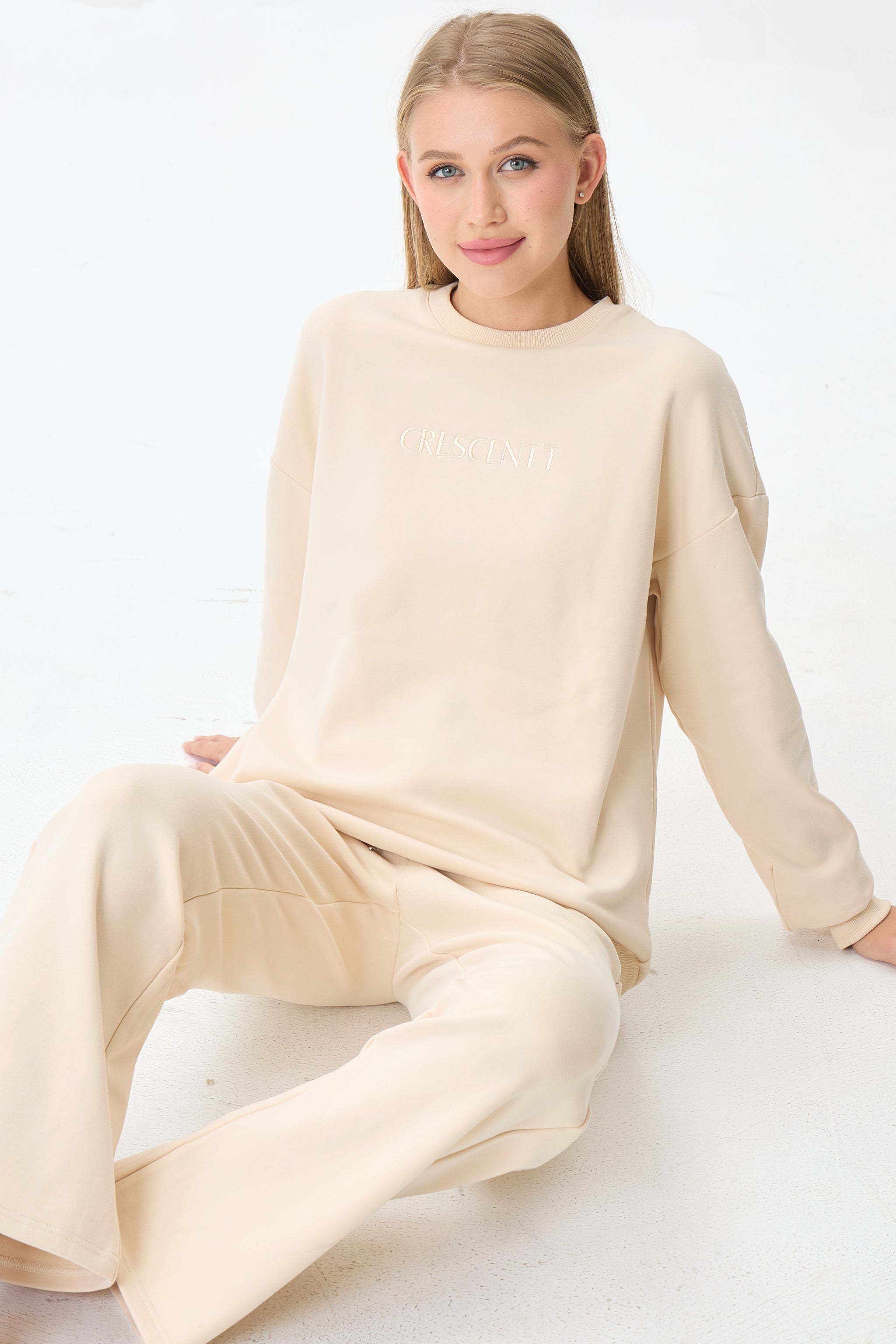 Vanilla Crème Cloud Luxe™ Athleisure Soft Lounge Set - Crescentt
